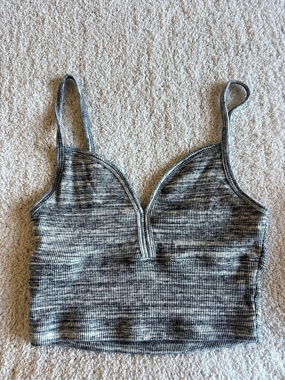 Hollister Ribbed V-Neck Tank Top in Gray Size XS Like New